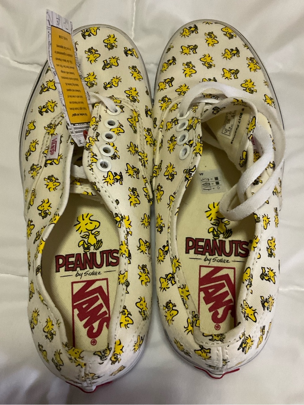Vans x Peanuts This Womans White & Yellow Woodstock Authentic Shoes